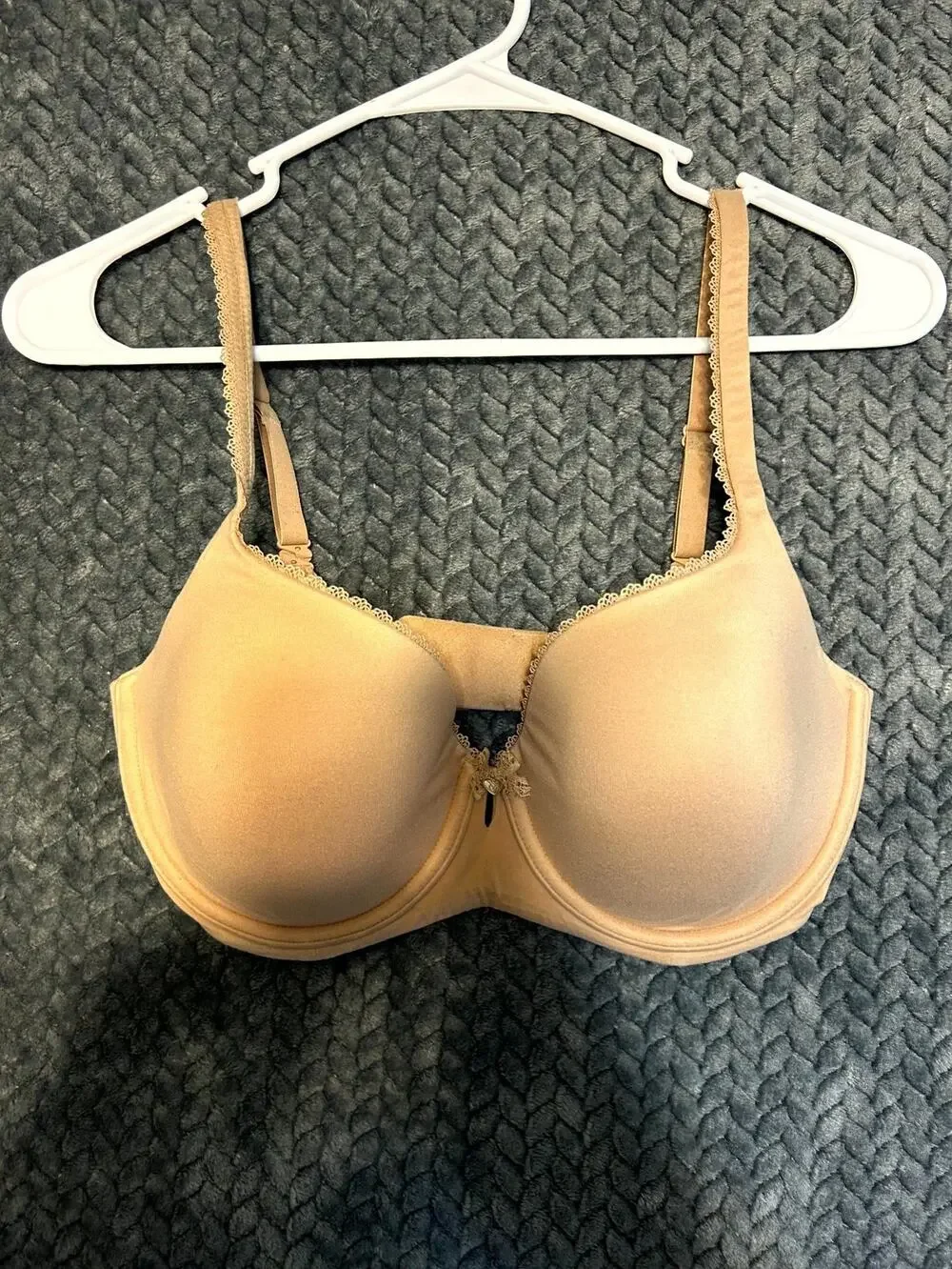 Victoria's Secret Lightly Lined Demi Bra Womens 32DDD Beige Lace Trim Wide Strap